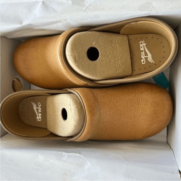 Dansko Professional Honey Wide Pro Distressed Clog Size EU 41W/ US 10.5-11W - Picture 2 of 7